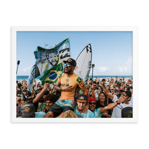 Pôster Italo Ferreira (emoldurado): Pipeline, 2019